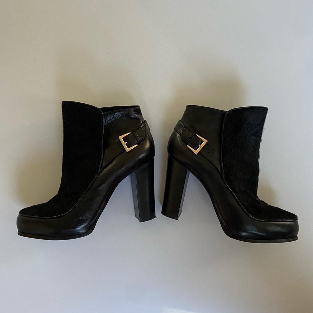 Nicole Miller Atelier 4 inch heel platform with fur